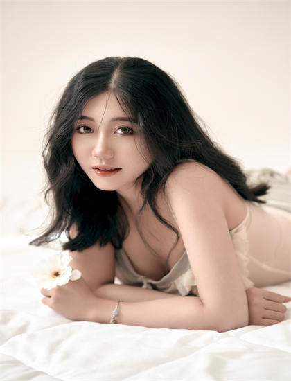 深度影评 文化研究者眼中的离婚后我被前夫舅舅宠上天的导演风格与创作特点